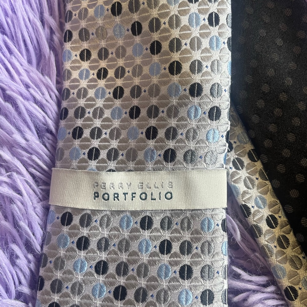 Perry Ellis Portfolio necktie